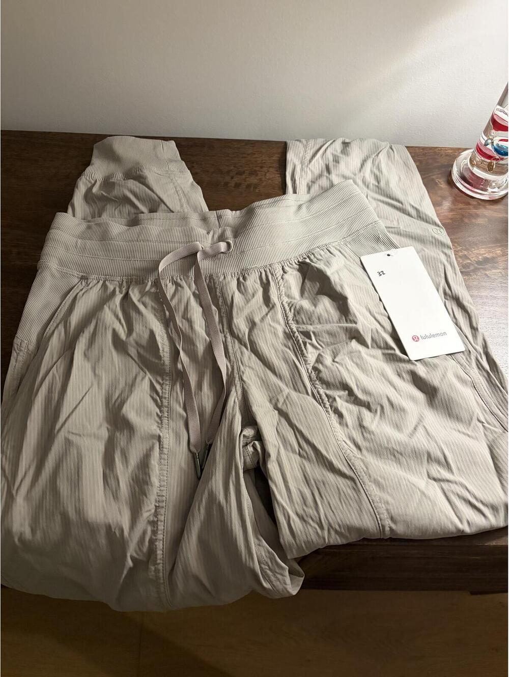NWT Lululemon Dance Studio Mid-Rise Jogger size 6